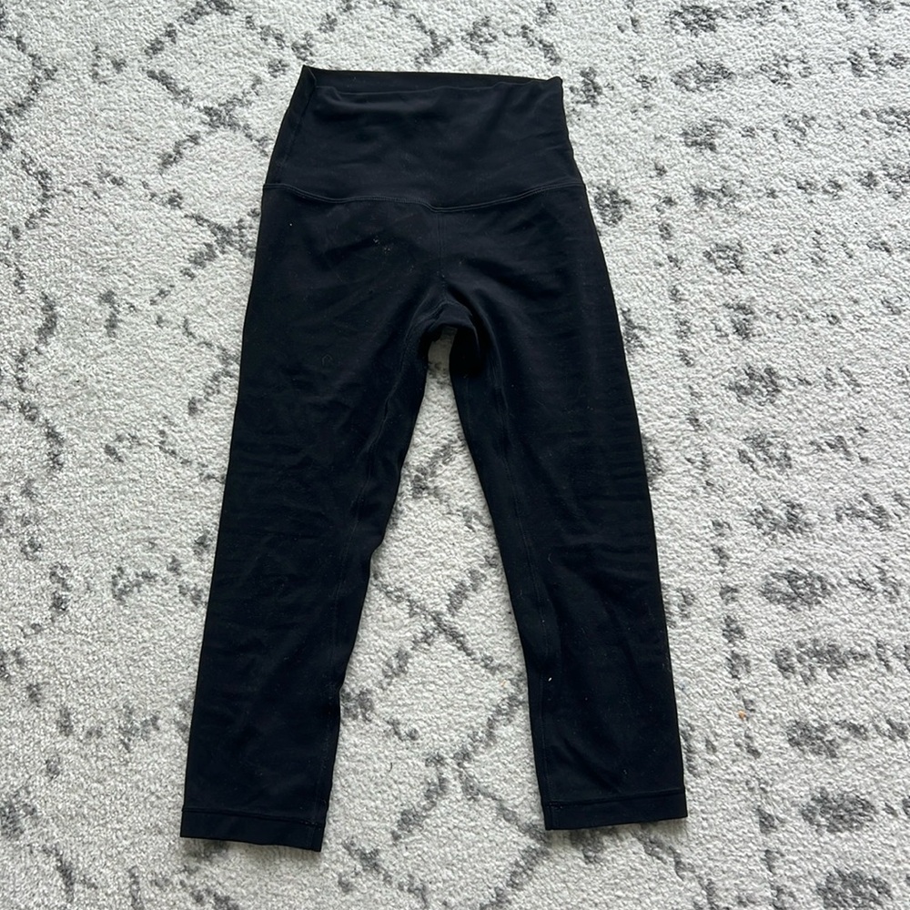 Lulu black align 21 inch crop
